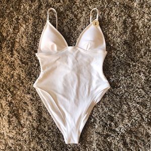 One piece swim suit